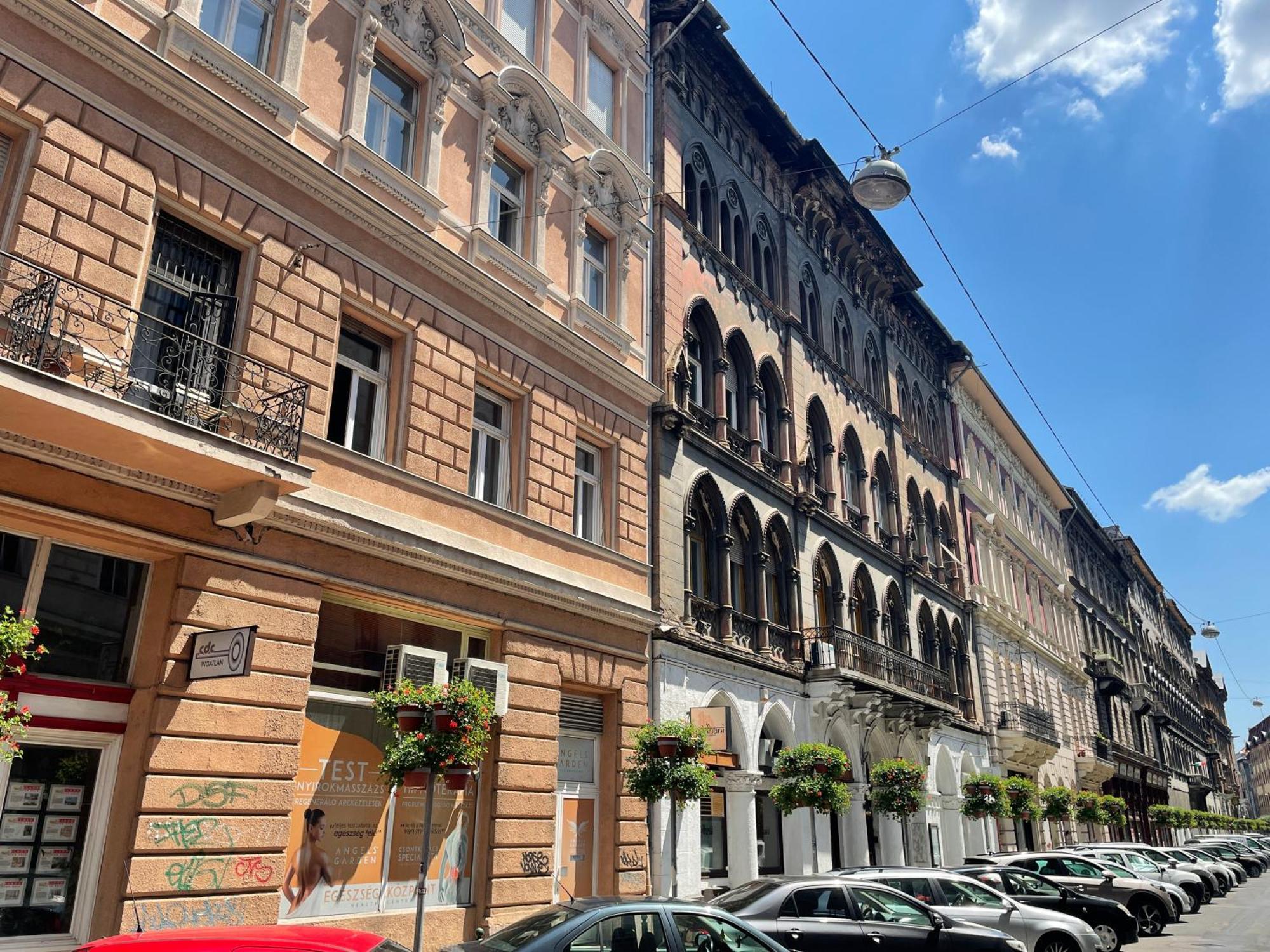 Metropolis Budapest Boutique Hotel Luaran gambar